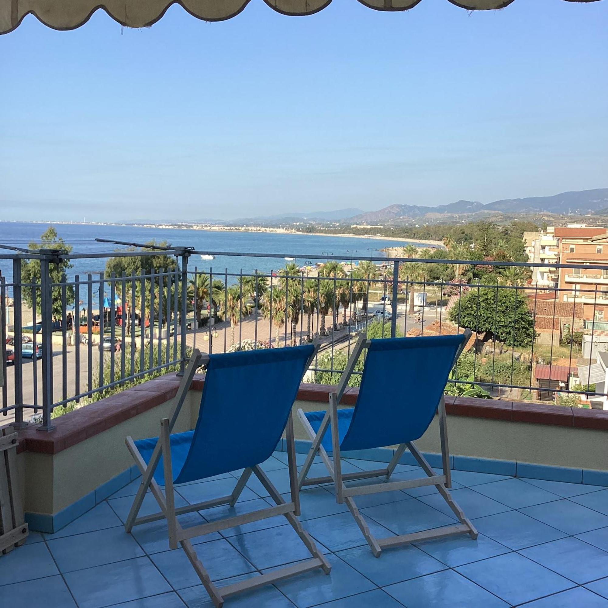 Golfo Di Tindari Apartments Falcone Exterior foto